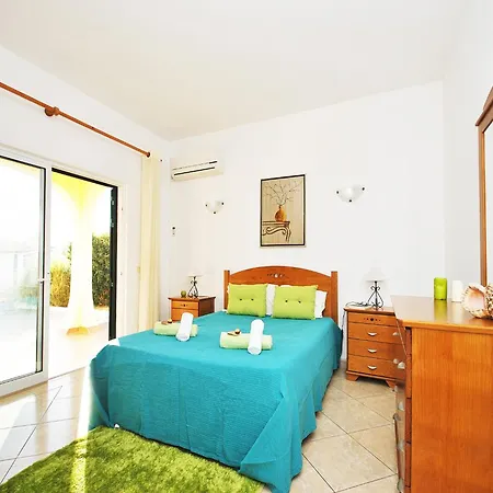 Villa In Algarve Near Sandy Beaches Βίλα *